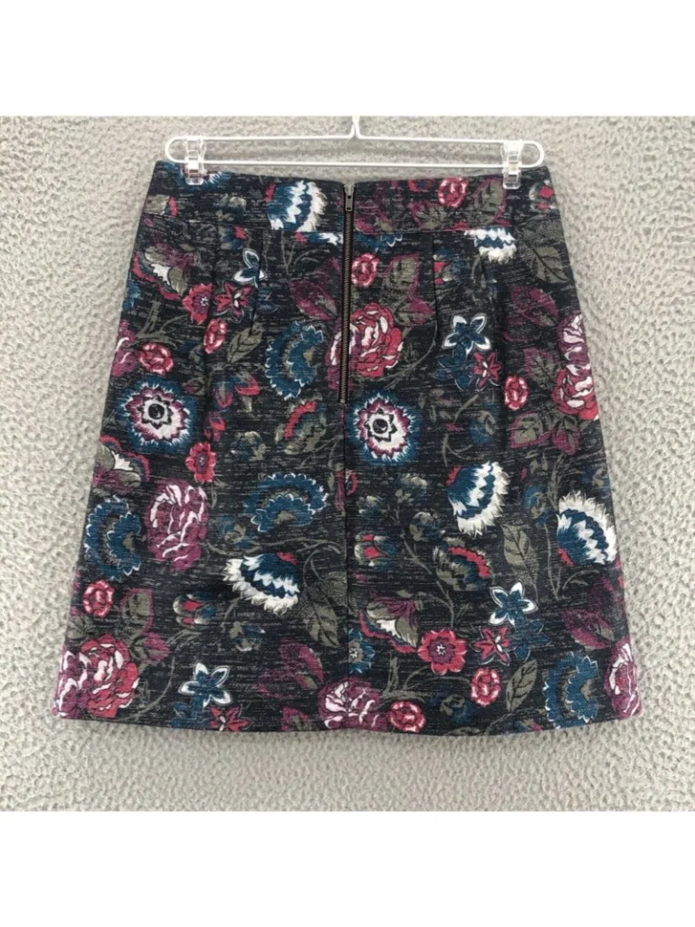 LOFT Skirt Womens 2 Gray Pink Floral Glitter Inverted Pleats Skater Flare Lined
